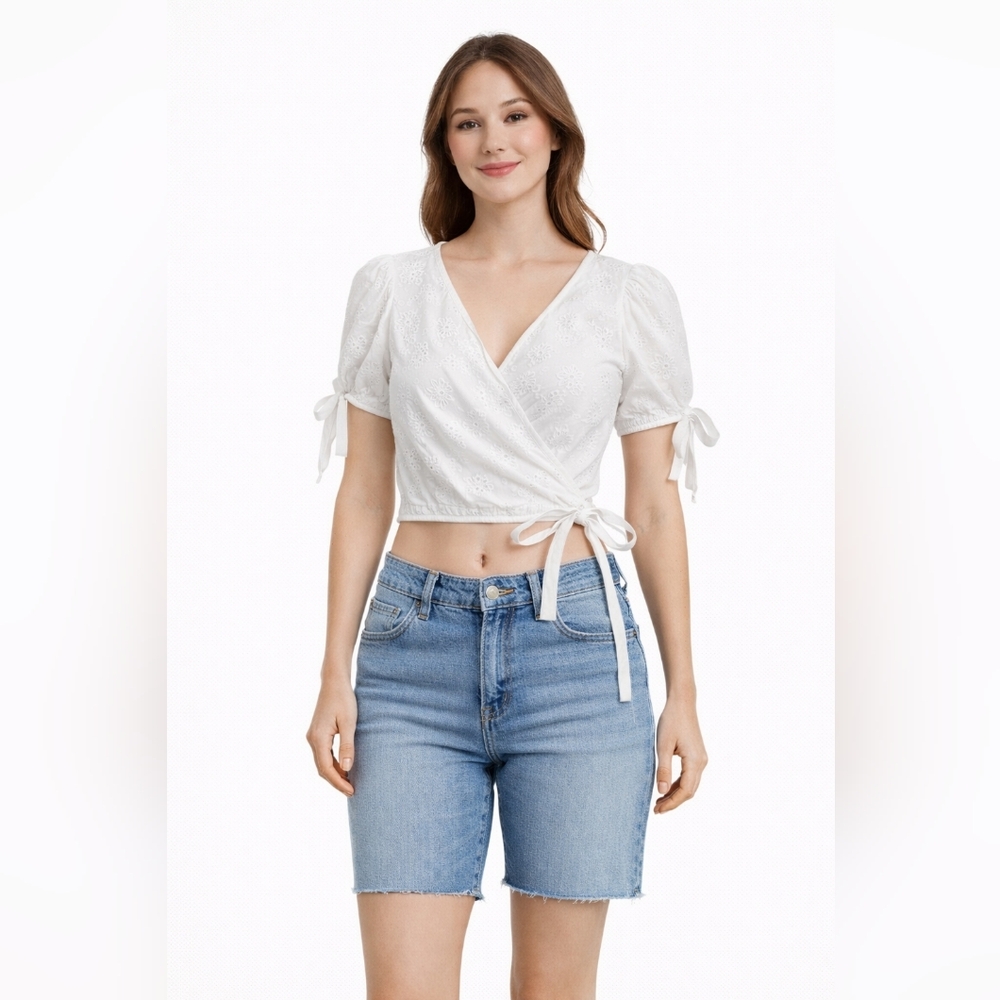 URBAN ROMANTICS White Eyelet Wrap Crop Top Scalloped V-Neck 100% Cotton S